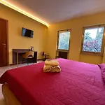 Affittacamere Cconforthotels Murat Garden