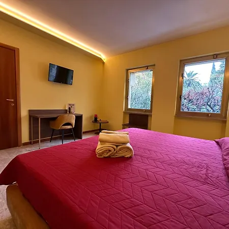 Cconforthotels Murat Garden בית הארחה בארי