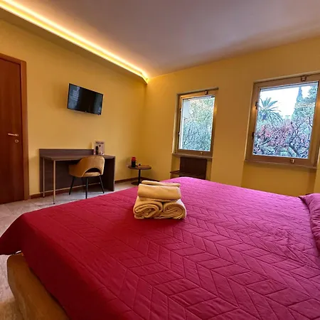 בית הארחה Cconforthotels Murat Garden